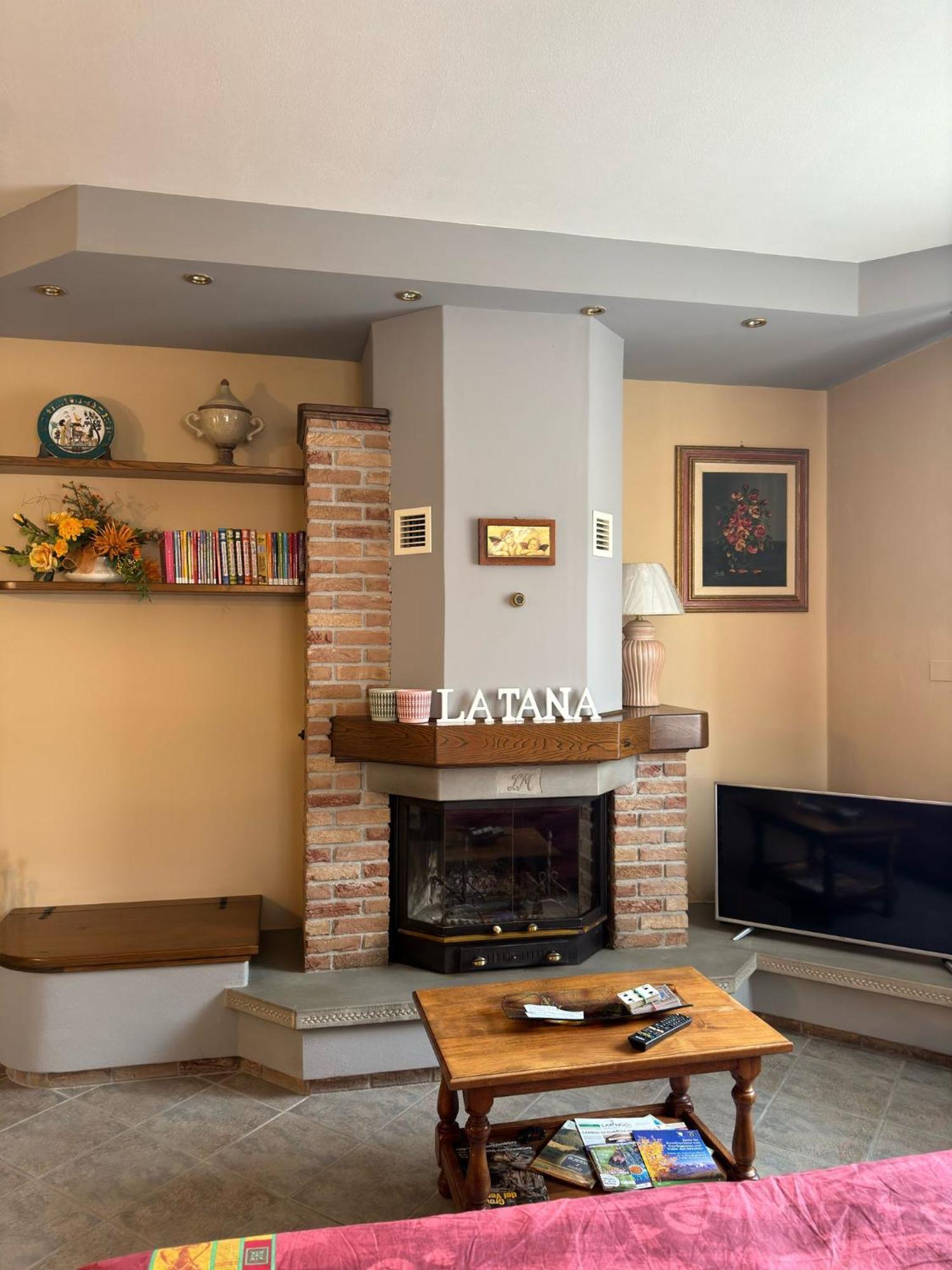 Appartamento Gallicano - La Tana Exterior foto
